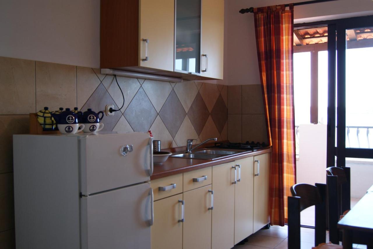 Apartments By The Sea Zavala, Hvar - 553 ييلسا المظهر الخارجي الصورة