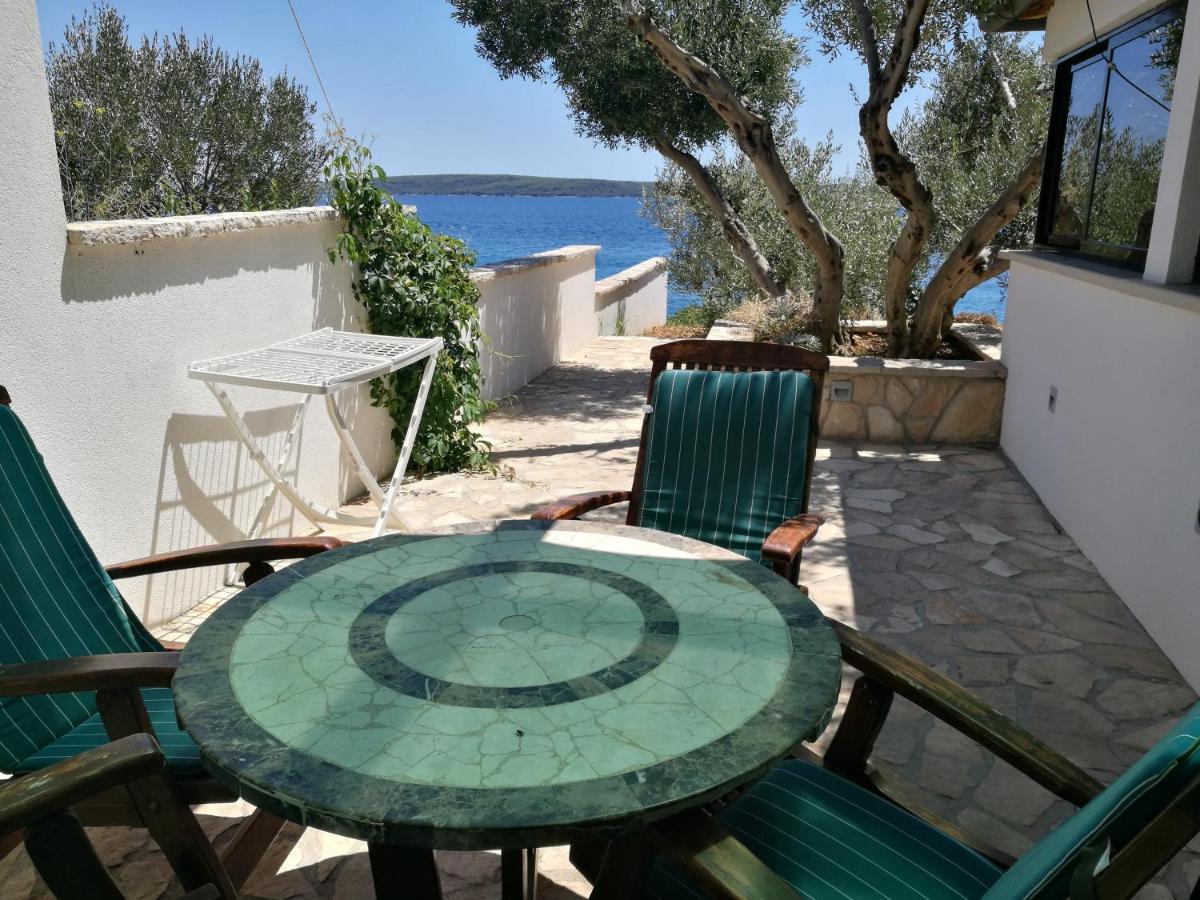 Apartments By The Sea Zavala, Hvar - 553 ييلسا المظهر الخارجي الصورة